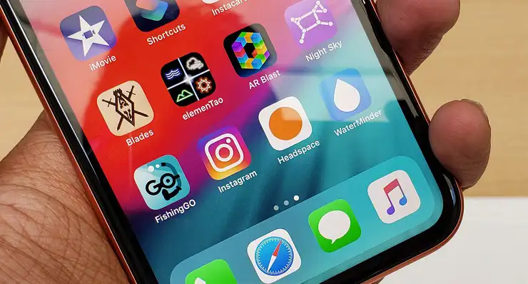 بررسی آیفون XR اپل